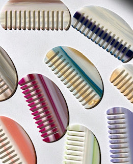 Shell Striped Hair Comb